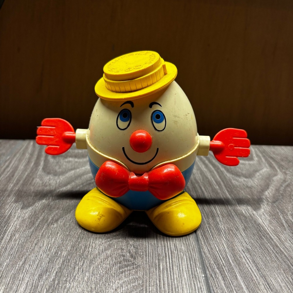 Vintage 1972 Fisher-Price Humpty Dumpty Pull Toy 736 Retro Plastic Collectible